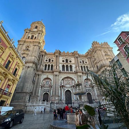 Apartamento Xpce Cathedral - Luxury Flat Málaga Exterior foto